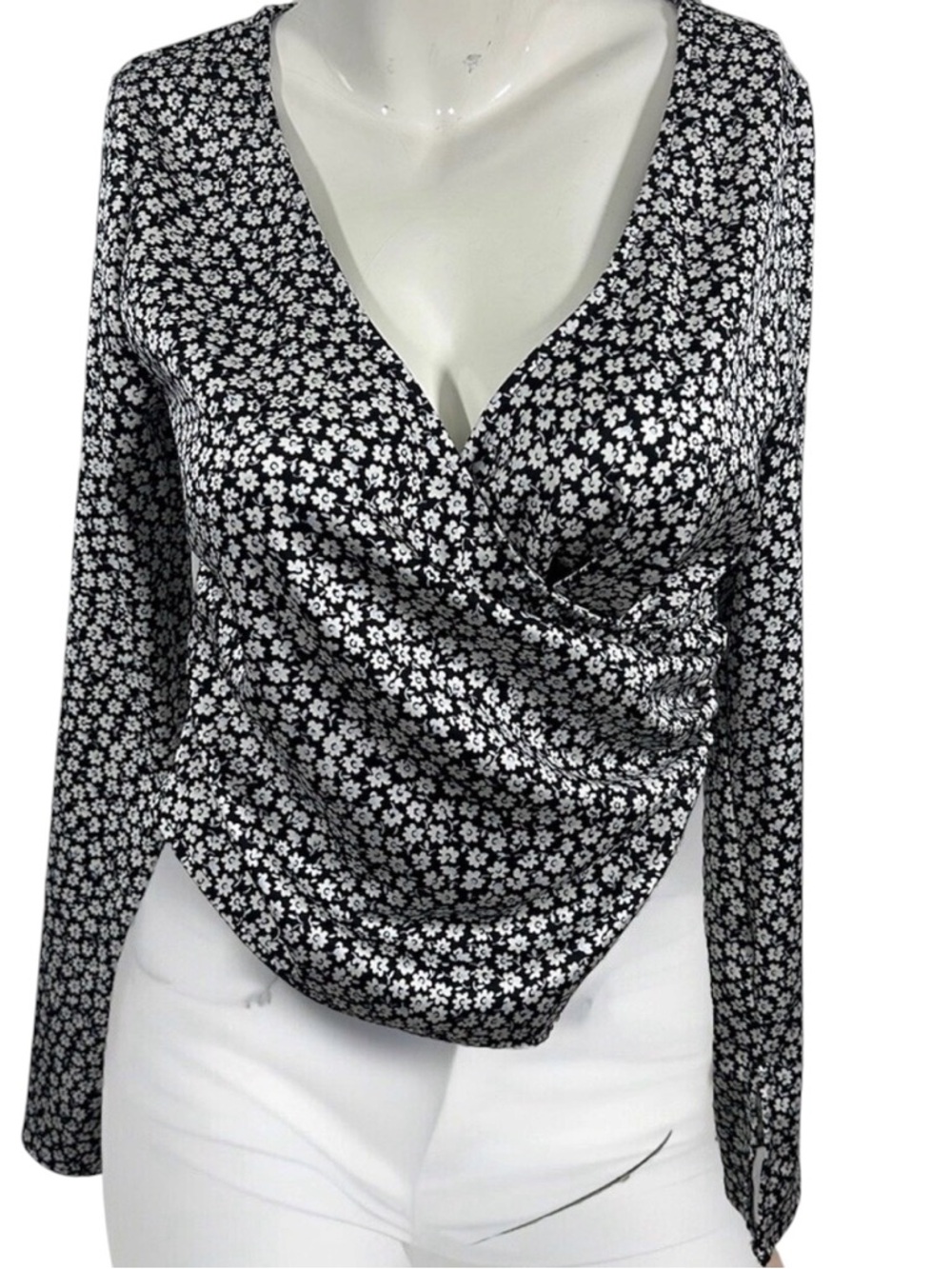 H&M Floral Wrap Long-Sleeve Top - Black & White size Large